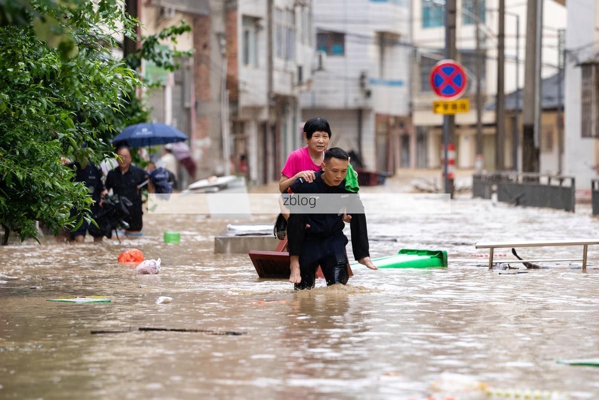 榕江：苗岭腹地的零感染坚守与交通枢纽下的防控压力