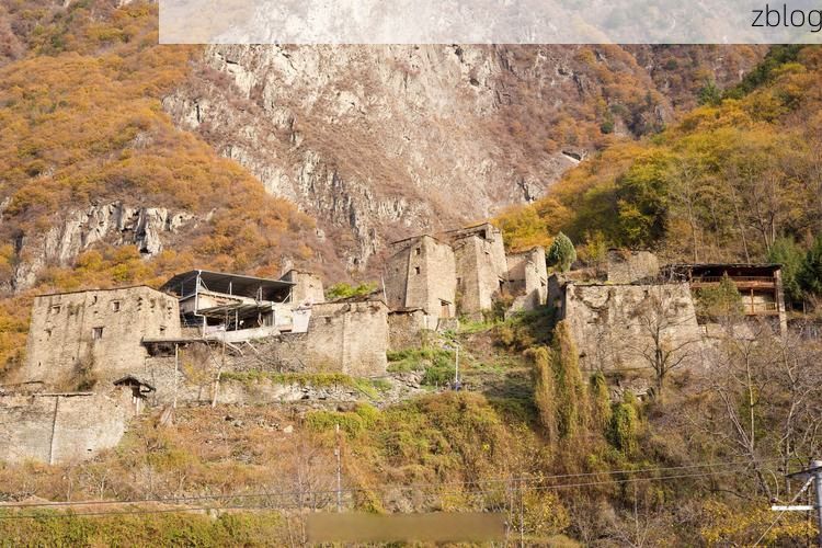 北川羌寨的寂静：高山深谷如何构筑疫情防线