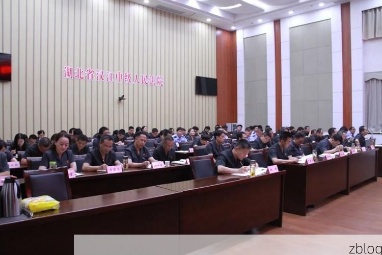 汉江屏障与社区网格：襄樊疫情下的双重防线解析