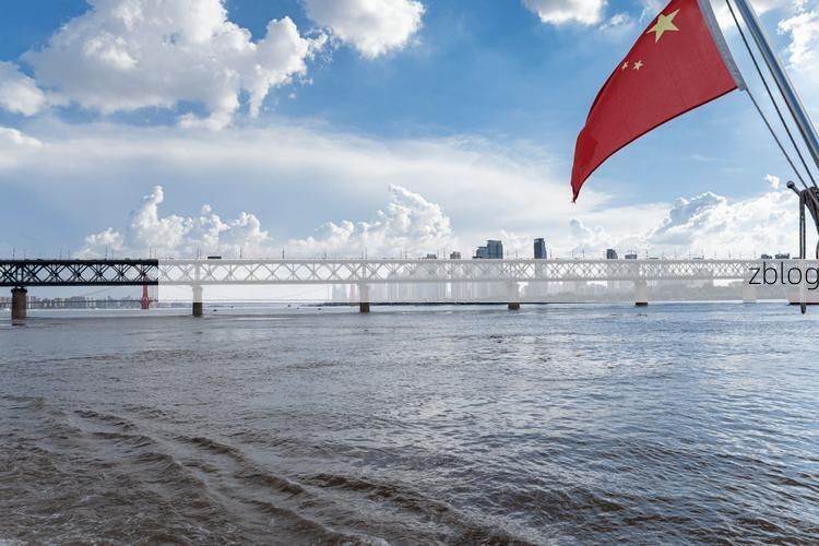 浦口区:长江天堑与跨江通勤下的疫情压力测试