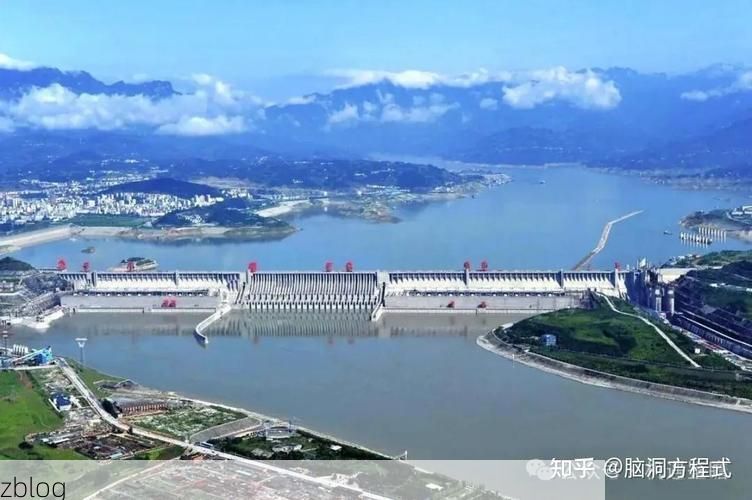 万州：三峡库区交通枢纽的疫情防线与破防时刻