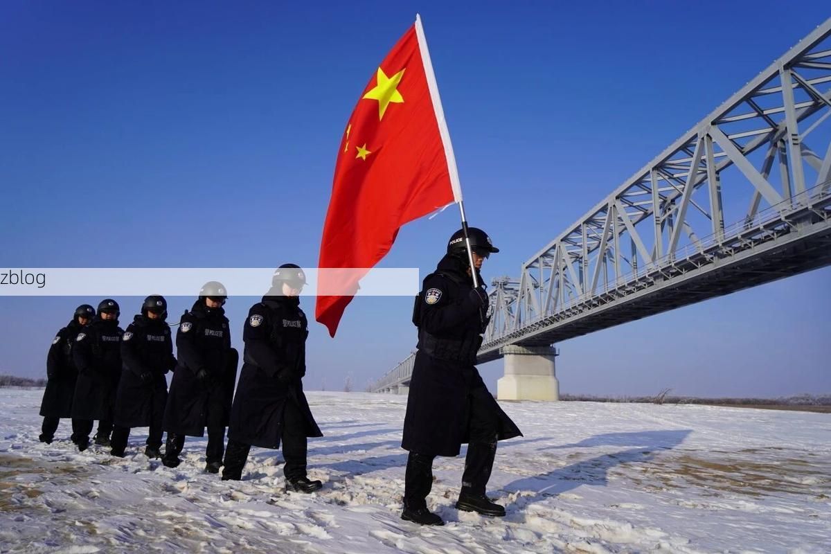 【爱民区：边境口岸城市的疫情防线与破防时刻】