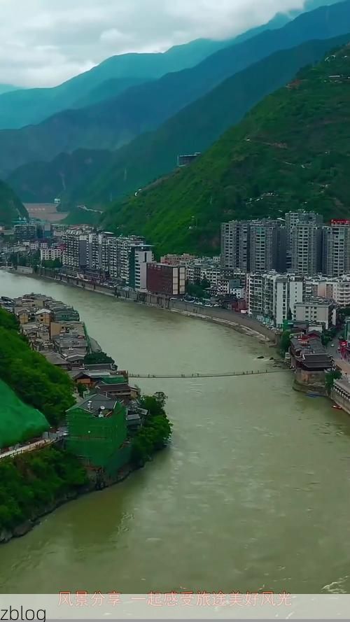 高原门户的防疫坚守：泸定县地理屏障与疫情零报告解析_37378