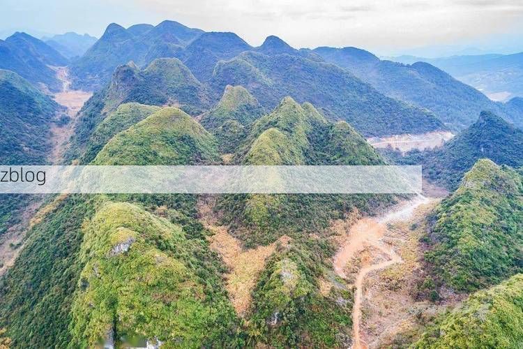 关岭：喀斯特峰丛屏障下的零感染坚守